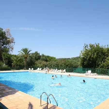 Gigaro: Petit Mas Terrasse Vue Apartment *